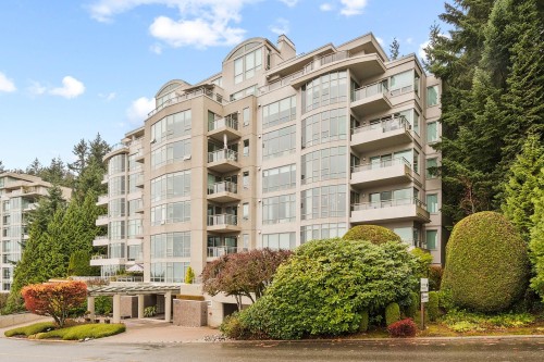 201-3105 Deer Ridge Drive, West Vancouver, BC 