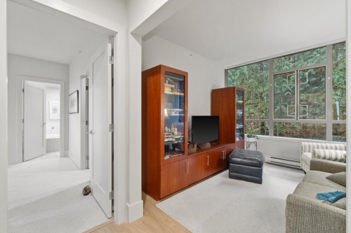 201-3105 Deer Ridge Drive, West Vancouver, BC 