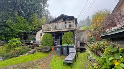 2071 Deep Cove Road  North Vancouver, BC V7G 1S8
