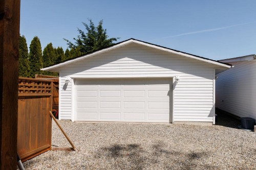 760 Hillcrest Road, Gibsons, BC 