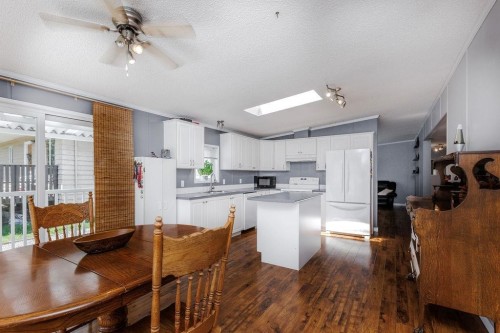 760 Hillcrest Road, Gibsons, BC 