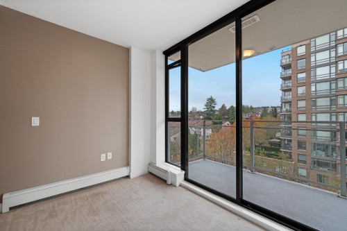 805-175 1St Street W, North Vancouver, BC 