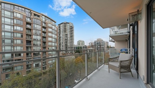 805-175 1St Street W, North Vancouver, BC 