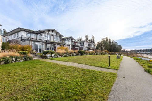 5937 Beachgate Lane, Sechelt, BC 