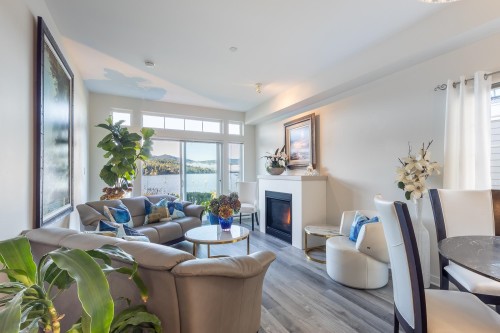 5937 Beachgate Lane, Sechelt, BC 