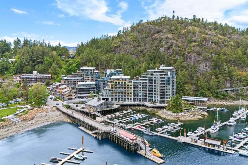 101-6699 Nelson Avenue, West Vancouver, BC 