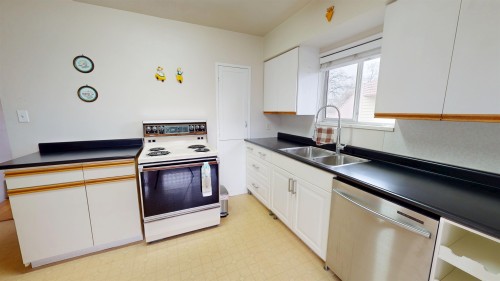 1641 37Th Avenue E, Vancouver, BC 