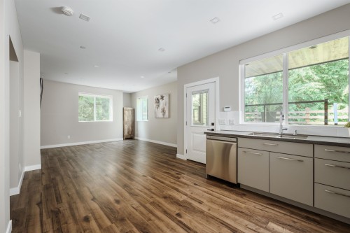 10043 246B Street, Maple Ridge, BC 