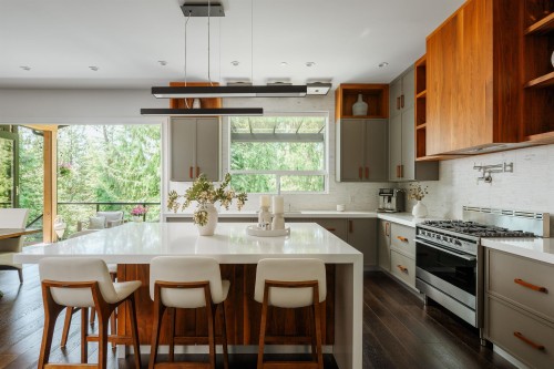 10043 246B Street, Maple Ridge, BC 