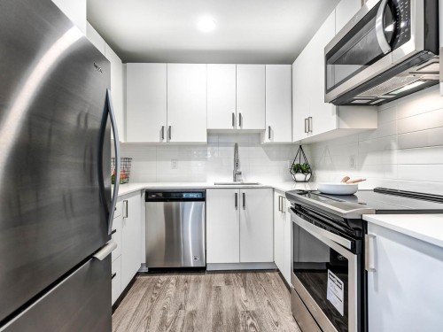 303-4625 Grange Street, Burnaby, BC 