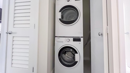 115-9233 Odlin Road, Richmond, BC 