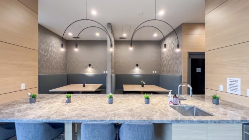 115-9233 Odlin Road, Richmond, BC 