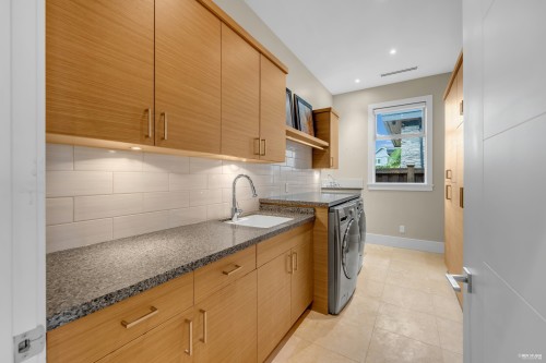 7731 Gabriola Crescent, Richmond, BC 