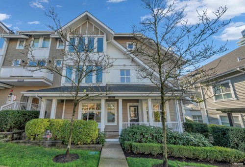 201-618 Langside Avenue, Coquitlam, BC 