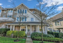 201-618 Langside Avenue  Coquitlam, BC V3J 0B8