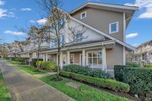 201-618 Langside Avenue, Coquitlam, BC 