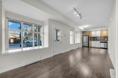 201-618 Langside Avenue, Coquitlam, BC 