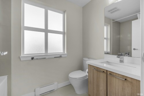 201-618 Langside Avenue, Coquitlam, BC 