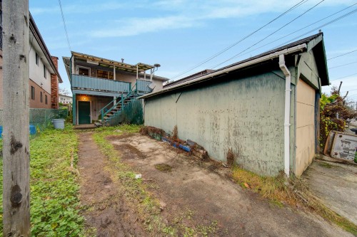 5284 Slocan Street, Vancouver, BC 