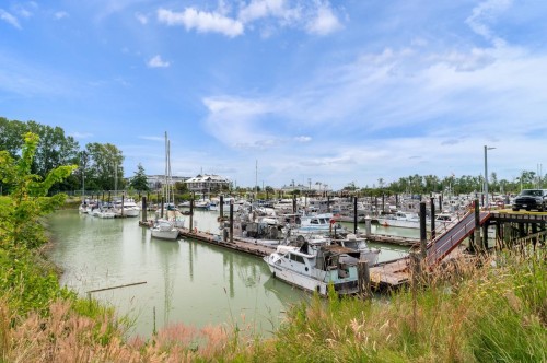 231-5700 Andrews Road, Richmond, BC 