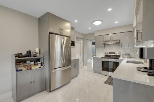 2624 Kitchener Street, Vancouver, BC 