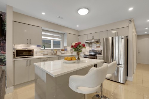 2624 Kitchener Street, Vancouver, BC 