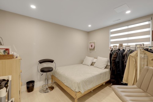 2624 Kitchener Street, Vancouver, BC 