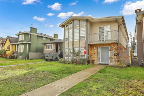 2624 Kitchener Street, Vancouver, BC 