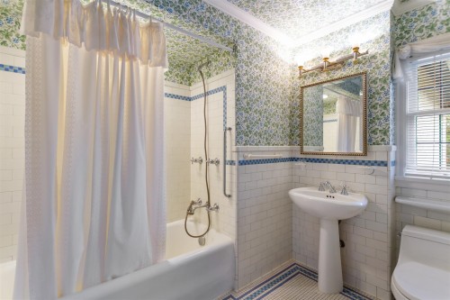 5376 Marguerite Street, Vancouver, BC 