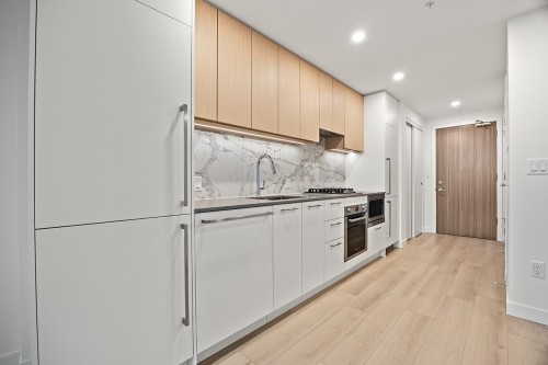 3307-6468 Willingdon Avenue, Burnaby, BC 