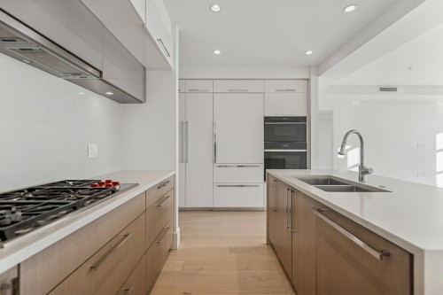 402-6168 East Boulevard, Vancouver, BC 