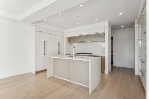 402-6168 East Boulevard, Vancouver, BC 