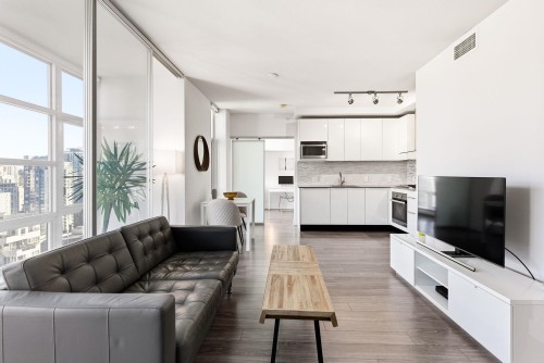 2503-1283 Howe Street, Vancouver, BC 