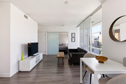 2503-1283 Howe Street, Vancouver, BC 