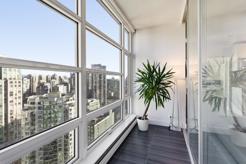 2503-1283 Howe Street, Vancouver, BC 