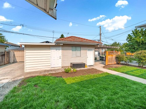 4461 Pandora Street, Burnaby, BC 