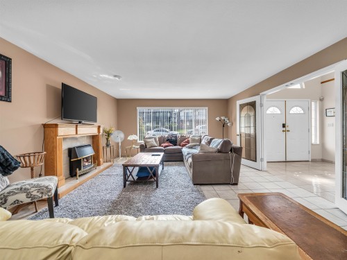 4461 Pandora Street, Burnaby, BC 