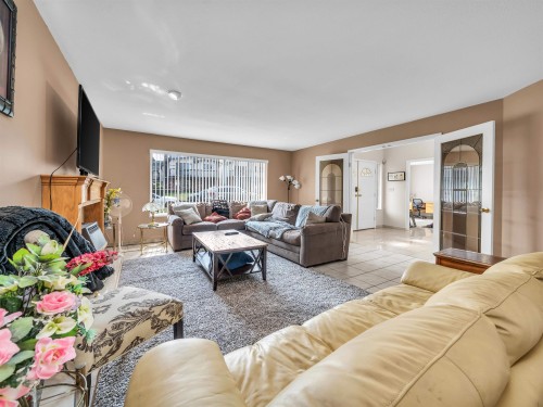 4461 Pandora Street, Burnaby, BC 