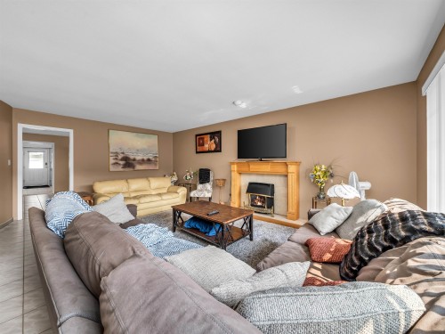 4461 Pandora Street, Burnaby, BC 