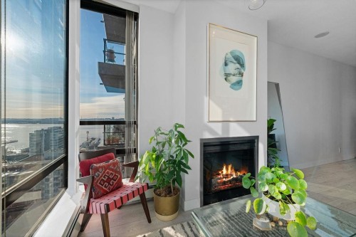 1707-151 2Nd Street W, North Vancouver, BC 