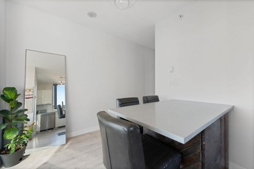 1707-151 2Nd Street W, North Vancouver, BC 