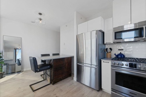 1707-151 2Nd Street W, North Vancouver, BC 