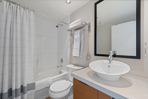 1707-151 2Nd Street W, North Vancouver, BC 