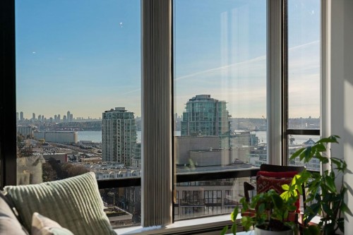 1707-151 2Nd Street W, North Vancouver, BC 