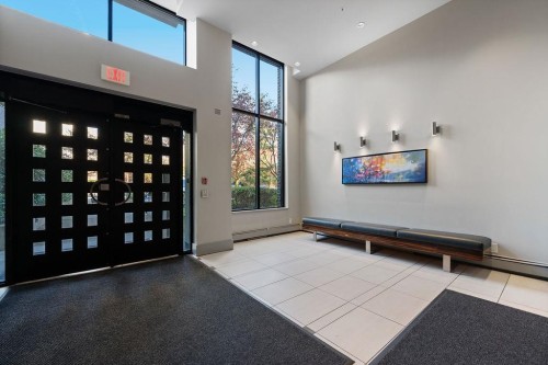 1707-151 2Nd Street W, North Vancouver, BC 