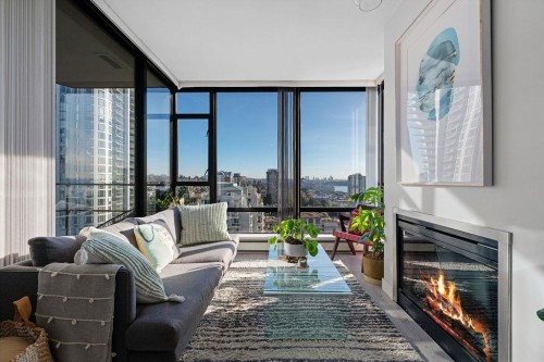 1707-151 2Nd Street W, North Vancouver, BC 