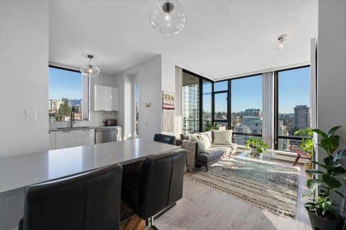1707-151 2Nd Street W, North Vancouver, BC 