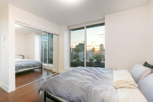 2801-888 Homer Street, Vancouver, BC 