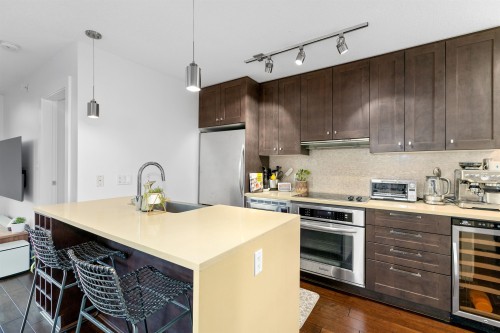 2801-888 Homer Street, Vancouver, BC 