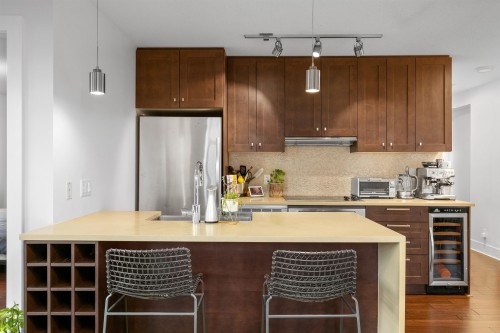 2801-888 Homer Street, Vancouver, BC 